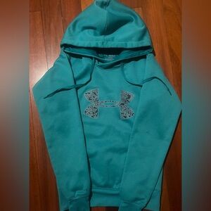 Under Armour hoodie xs gently used